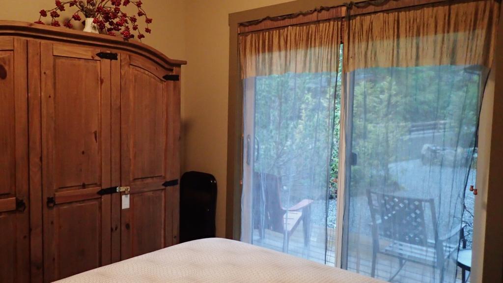 Wild Coast Chalets Port Renfrew Bilik gambar