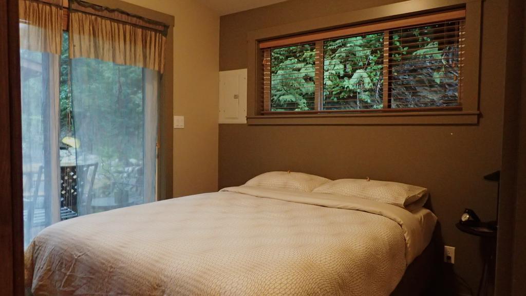 Wild Coast Chalets Port Renfrew Bilik gambar